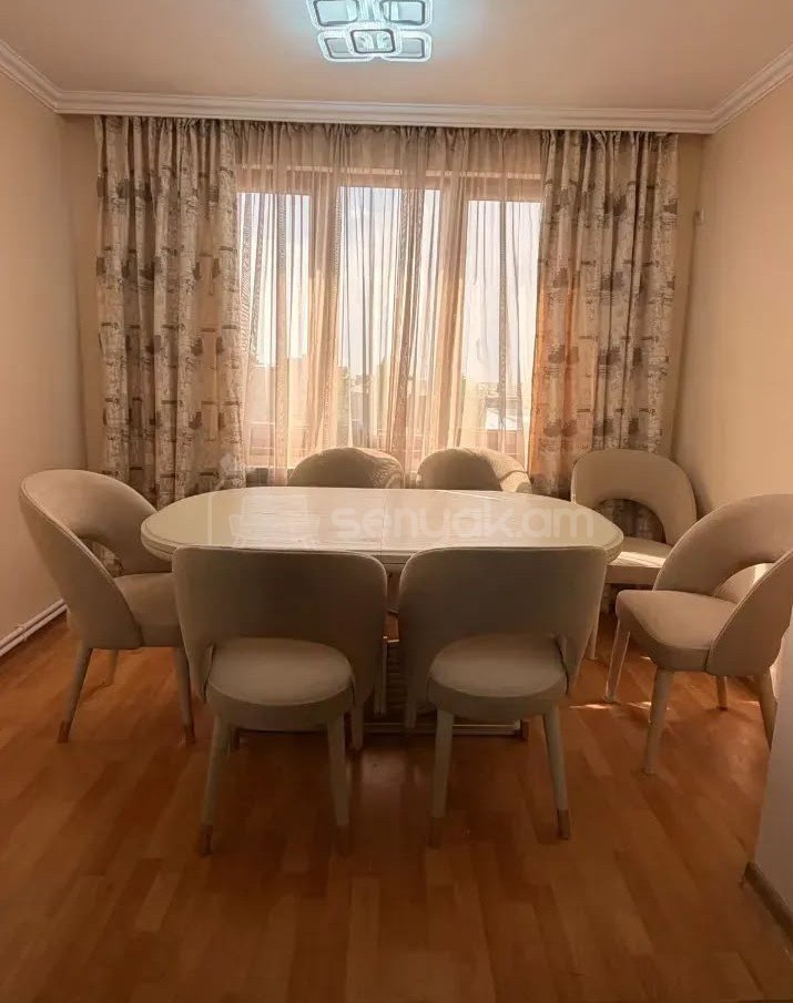 3 Սենյականոց Բնակարան Քարե Շենքում, 65քմ, 5/5 հարկ, Կապիտալ Վերանորոգված, Կահավորված, Արևկող