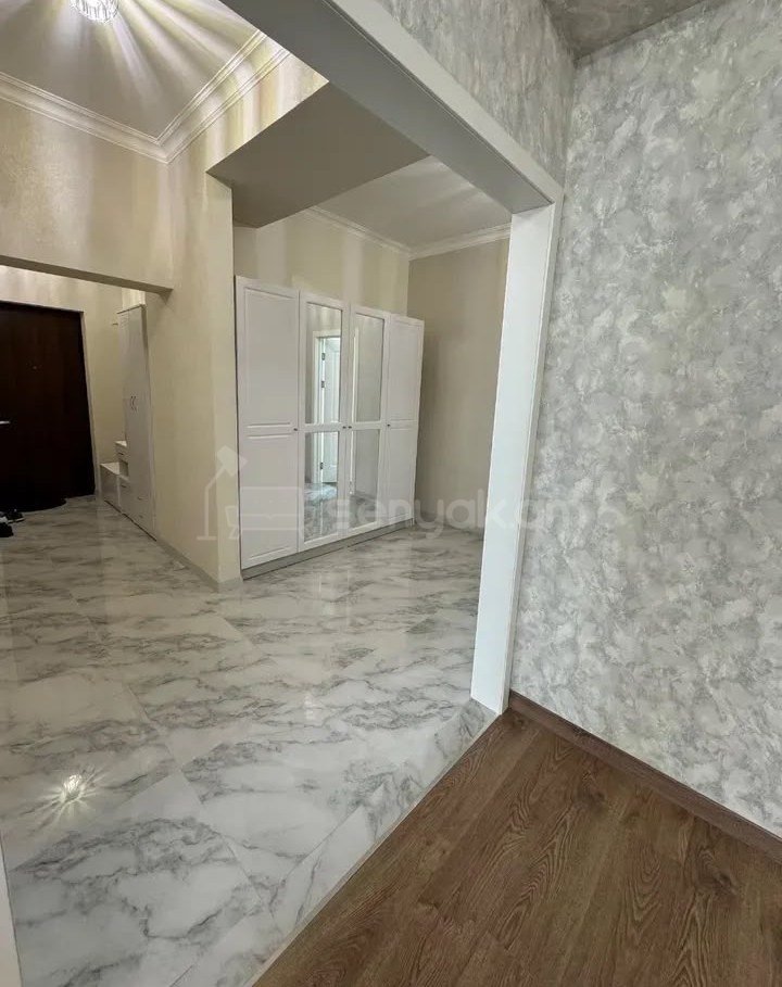 3 Սենյականոց Բնակարան Նորակառույցում, 90քմ, 5/18 հարկ, Կապիտալ Վերանորոգված, Կահավորված, Արևկող