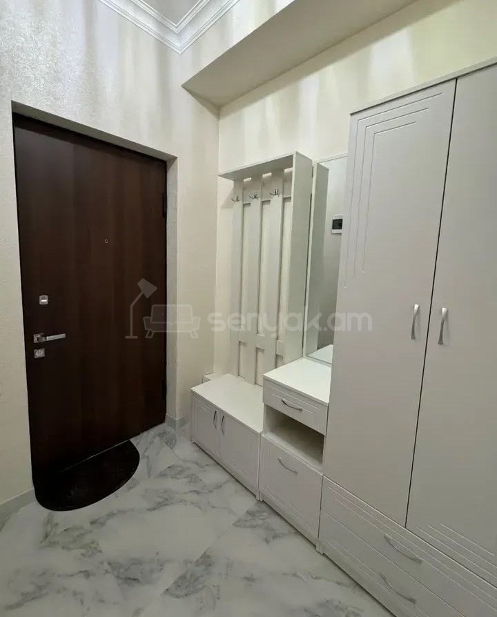 3 Սենյականոց Բնակարան Նորակառույցում, 90քմ, 5/18 հարկ, Կապիտալ Վերանորոգված, Կահավորված, Արևկող