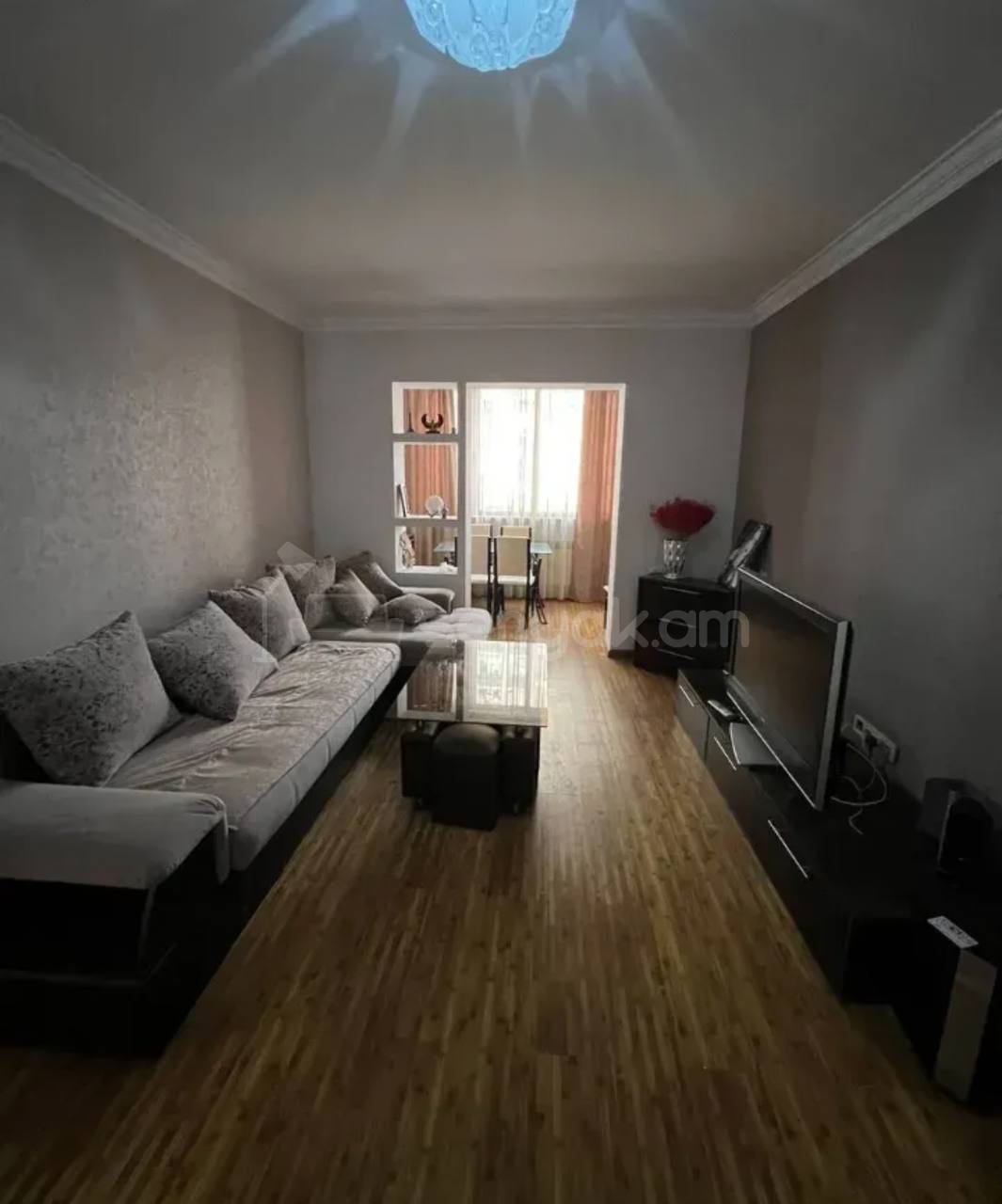 3 Սենյականոց Բնակարան, 80քմ, 4/11 հարկ, Կապիտալ Վերանորոգված, Կահավորված