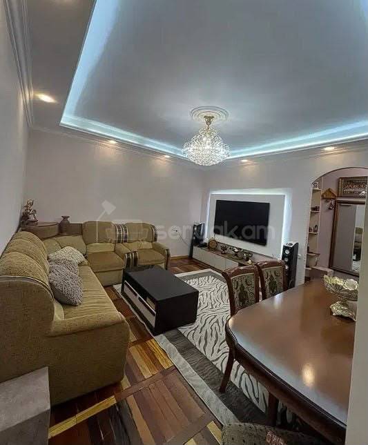 3 Սենյականոց Բնակարան, 60քմ, 13/16 հարկ, Կապիտալ Վերանորոգված