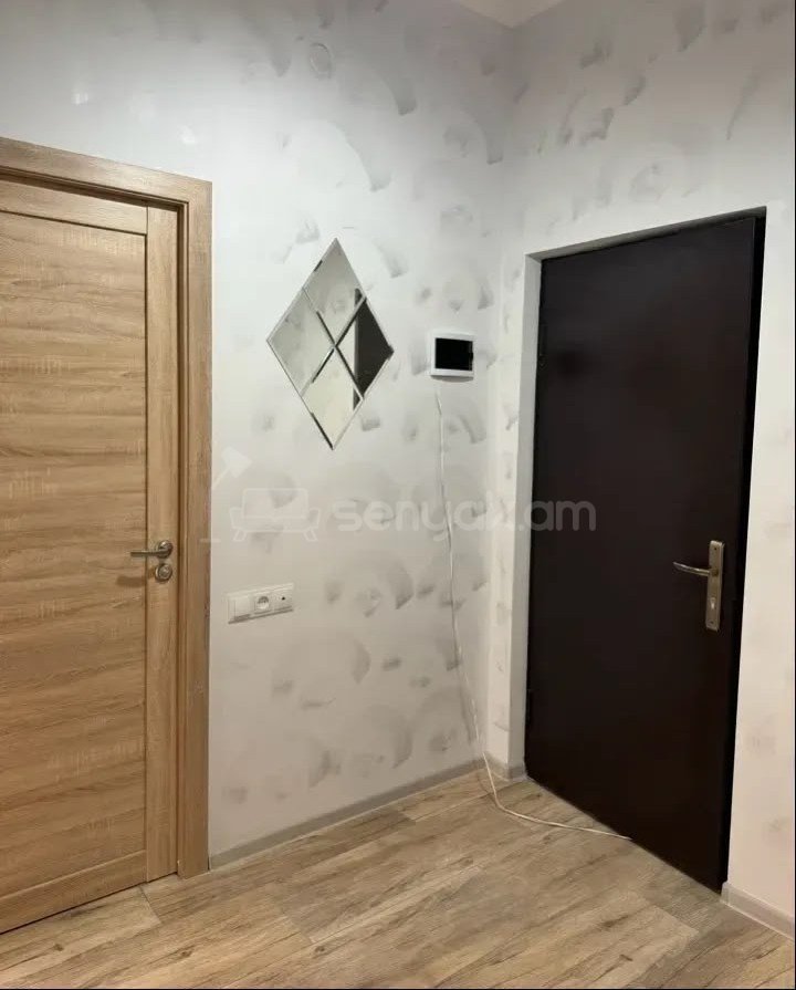 3 Սենյականոց Բնակարան, 50քմ, 3/17 հարկ, Կապիտալ Վերանորոգված, Կահավորված, Արևկող