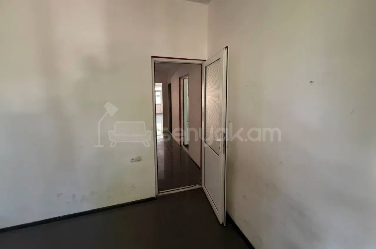 Օֆիսային Տարածք, 98քմ, Կապիտալ Վերանորոգված