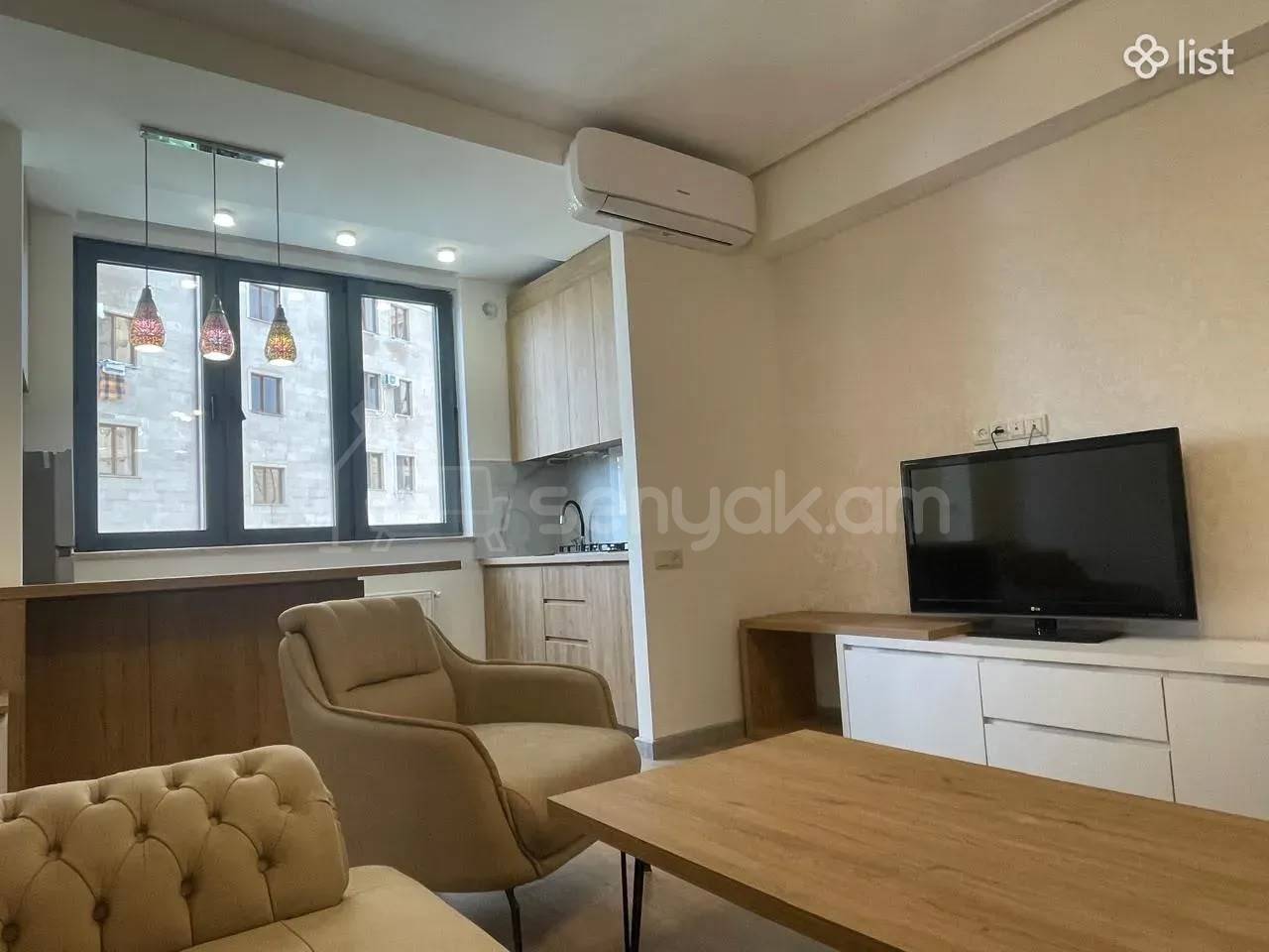 2 Սենյականոց Բնակարան, 50քմ, 3/9 հարկ, Դիզայներական Վերանորոգված, Կահավորված, Արևկող