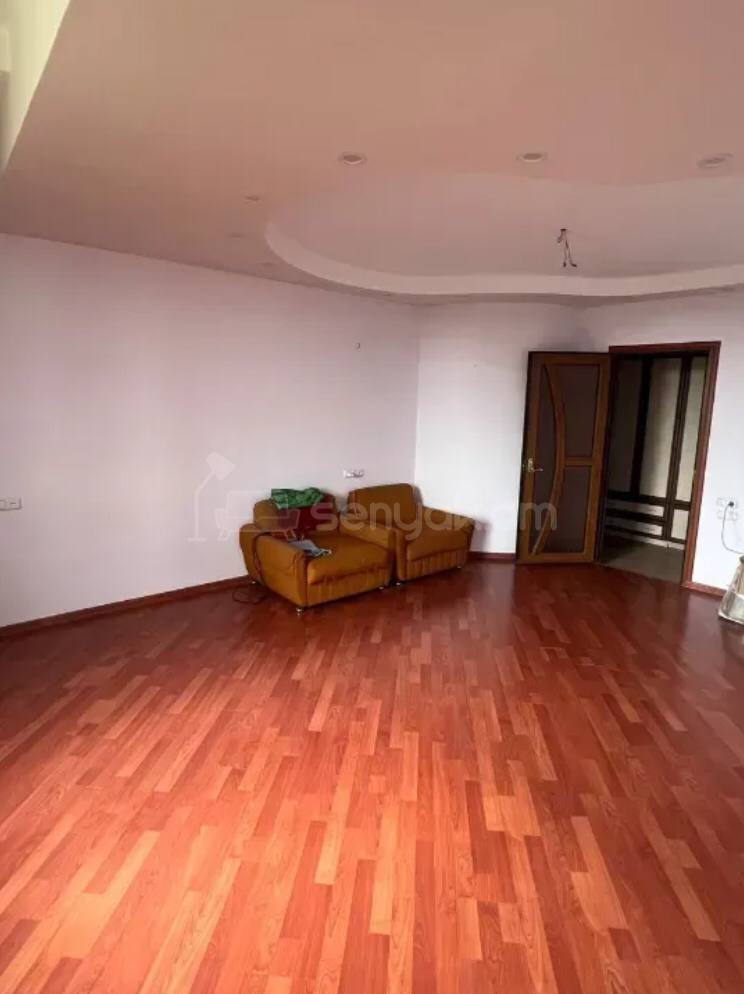 3 Սենյականոց Բնակարան, 67քմ, 3/11 հարկ, Կոսմետիկ Վերանորոգված