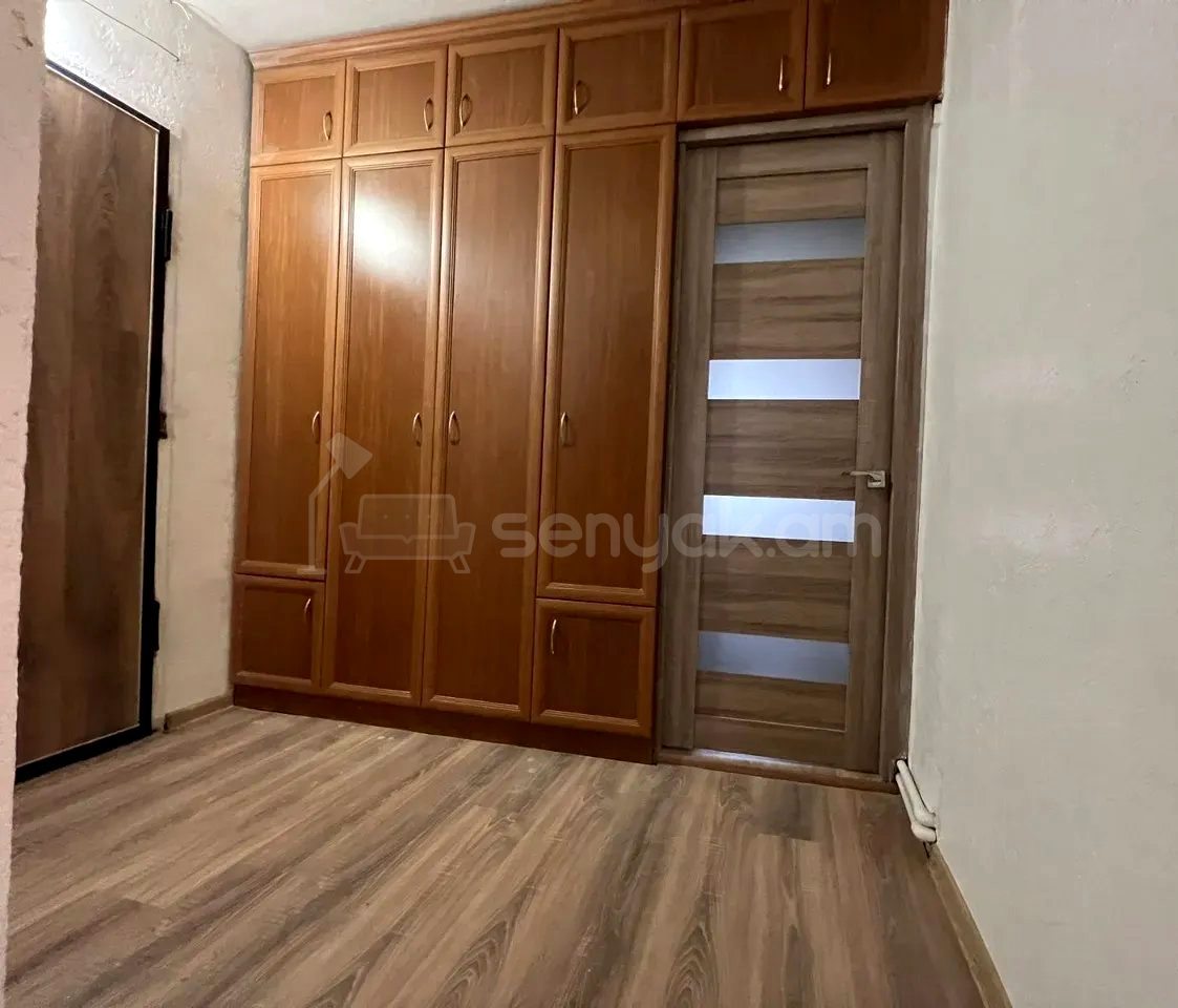 2 Սենյականոց Բնակարան, 56քմ, 5/5 հարկ, Կոսմետիկ Վերանորոգված