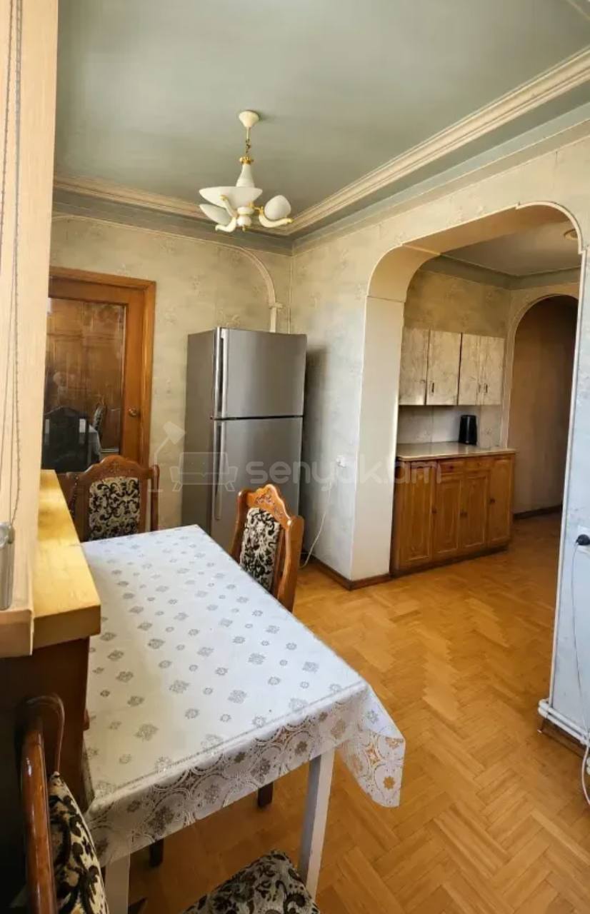 3 Սենյականոց Բնակարան Քարե Շենքում, 78քմ, 2/4 հարկ, Կոսմետիկ Վերանորոգված