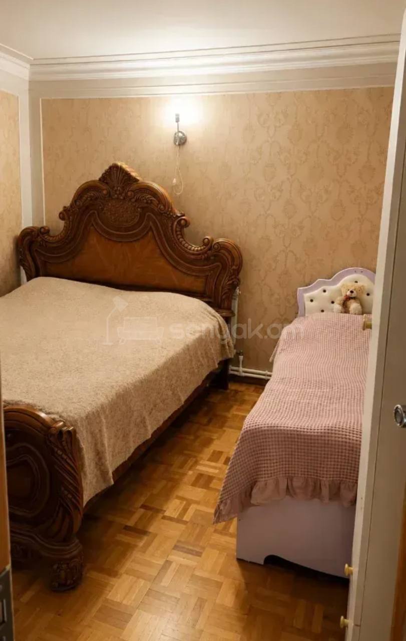 3 Սենյականոց Բնակարան Քարե Շենքում, 78քմ, 2/4 հարկ, Կոսմետիկ Վերանորոգված