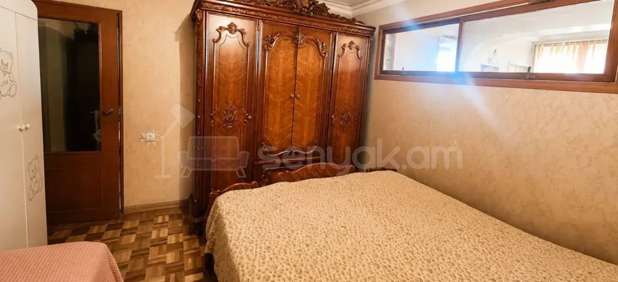 3 Սենյականոց Բնակարան Քարե Շենքում, 78քմ, 2/4 հարկ, Կոսմետիկ Վերանորոգված