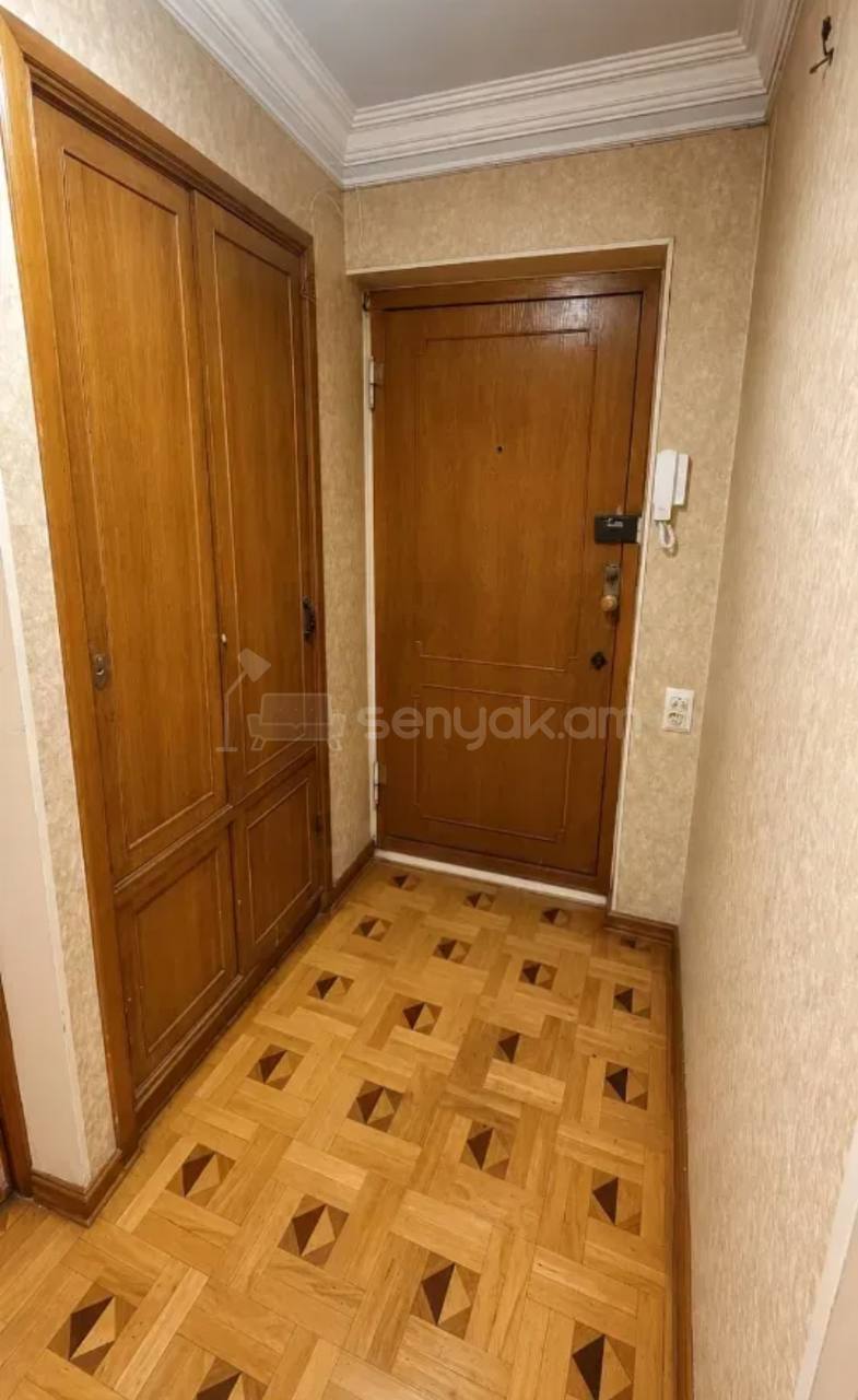 3 Սենյականոց Բնակարան Քարե Շենքում, 78քմ, 2/4 հարկ, Կոսմետիկ Վերանորոգված