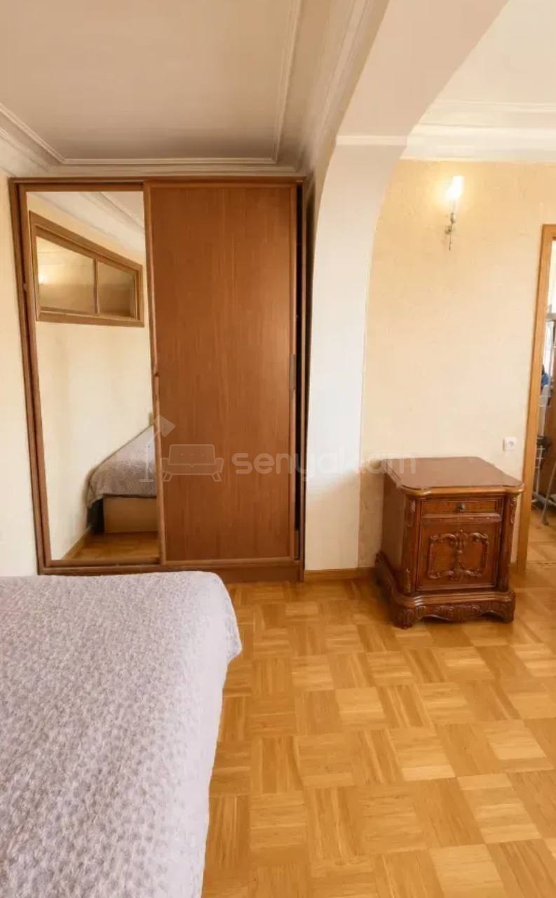 3 Սենյականոց Բնակարան Քարե Շենքում, 78քմ, 2/4 հարկ, Կոսմետիկ Վերանորոգված