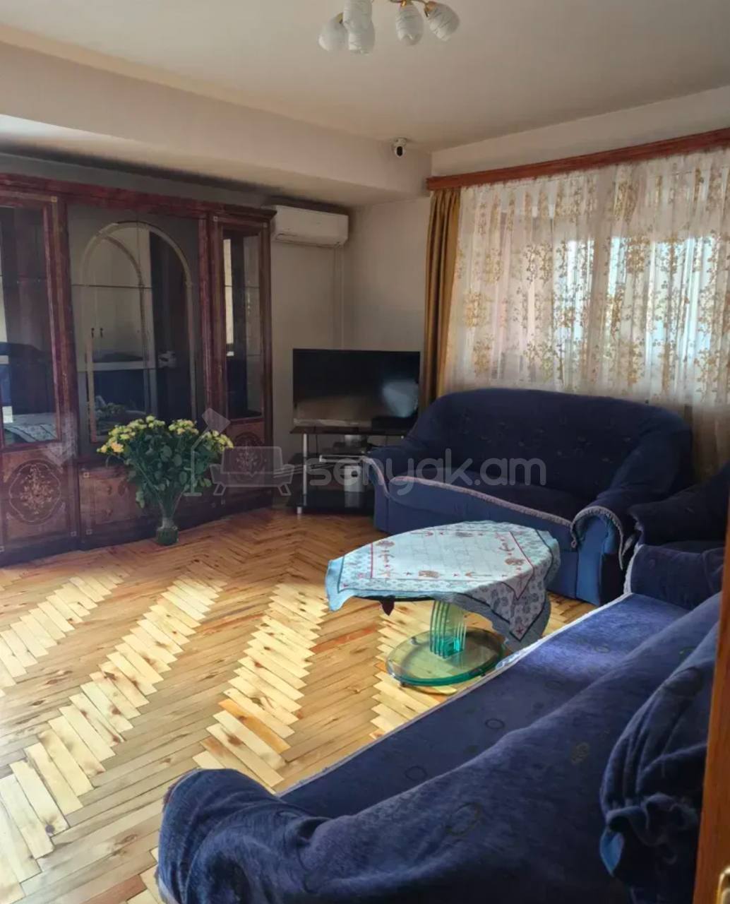 4 Սենյականոց Բնակարան, 100քմ, 3/14 հարկ, Նորմալ Վիճակում, Կահավորված