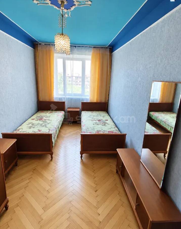 2 Սենյականոց Բնակարան, 54քմ, 3/5 հարկ, Կոսմետիկ Վերանորոգված, Կահավորված