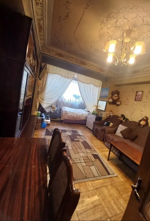 2 Սենյականոց Բնակարան, 72քմ, 5/9 հարկ, Պետական Վիճակում