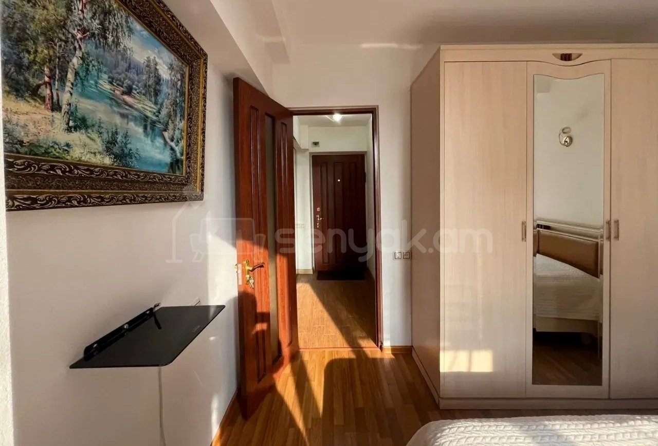 2 Սենյականոց Բնակարան, 50քմ, 3/12 հարկ, Կապիտալ Վերանորոգված, Կահավորված