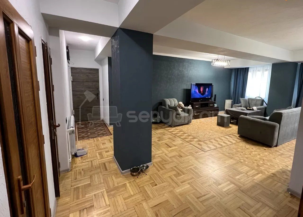 4 Սենյականոց Բնակարան, 82քմ, 6/14 հարկ, Նորմալ Վիճակում