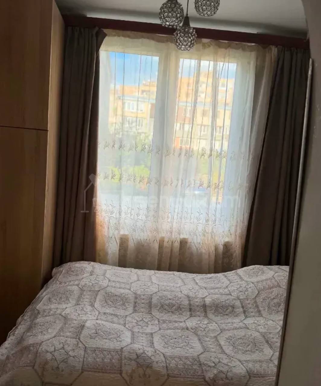 3 Սենյականոց Բնակարան Քարե Շենքում, 56քմ, 3/4 հարկ, Կոսմետիկ Վերանորոգված, Կահավորված