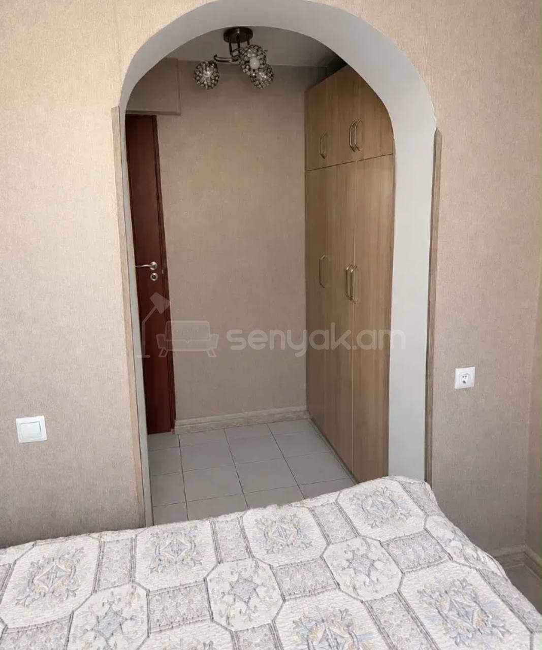 3 Սենյականոց Բնակարան Քարե Շենքում, 56քմ, 3/4 հարկ, Կոսմետիկ Վերանորոգված, Կահավորված