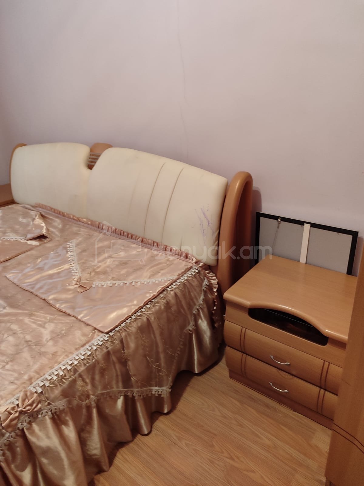 2 Սենյականոց Բնակարան Քարե Շենքում, 54քմ, 3/4 հարկ, Նորմալ Վիճակում, Կահավորված