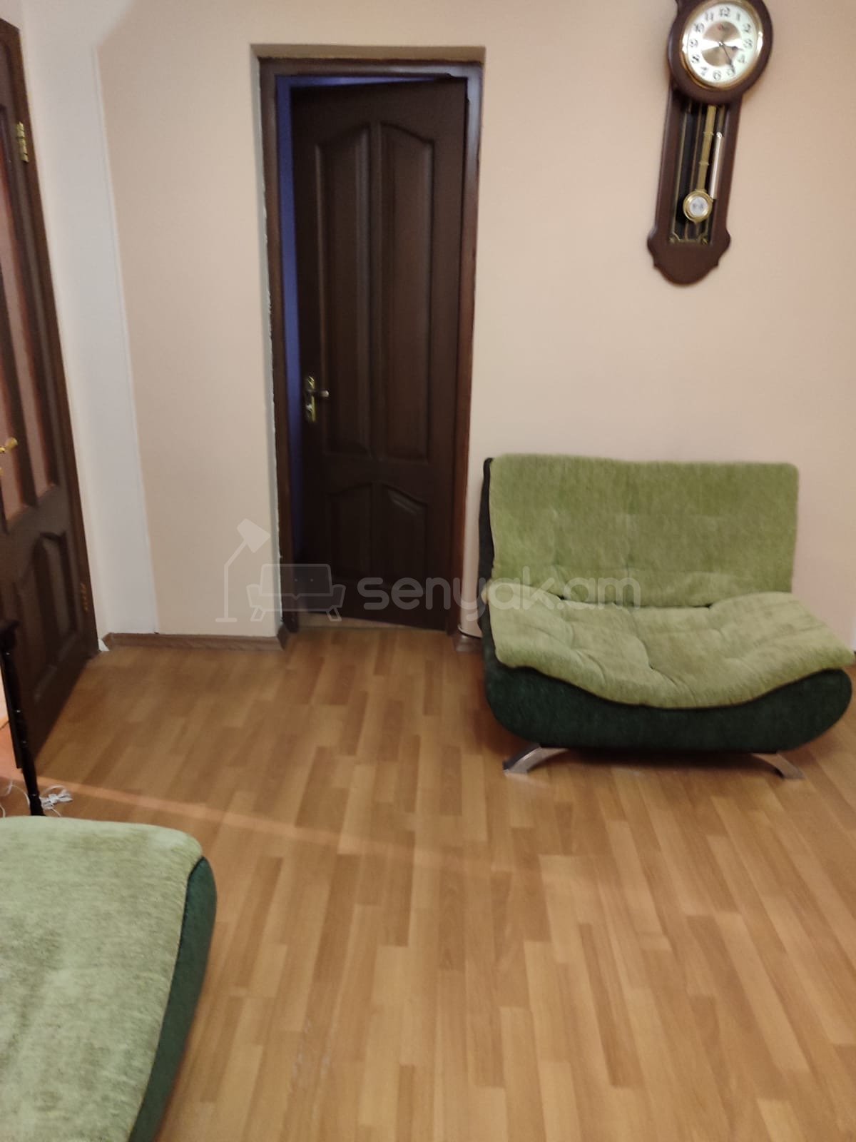 2 Սենյականոց Բնակարան Քարե Շենքում, 54քմ, 3/4 հարկ, Նորմալ Վիճակում, Կահավորված