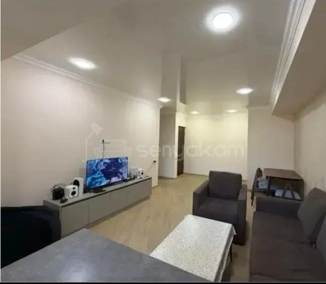 2 Սենյականոց Բնակարան, 50քմ, 3/9 հարկ, Կապիտալ Վերանորոգված, Կահավորված, Արևկող