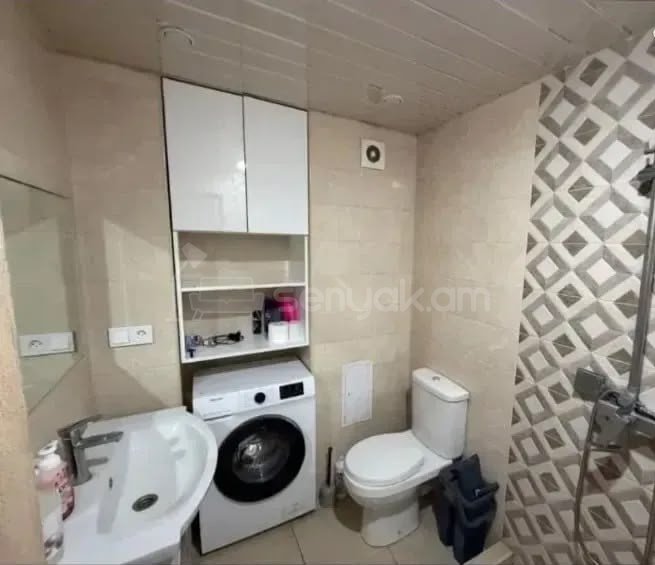 2 Սենյականոց Բնակարան, 50քմ, 3/9 հարկ, Կապիտալ Վերանորոգված, Կահավորված, Արևկող