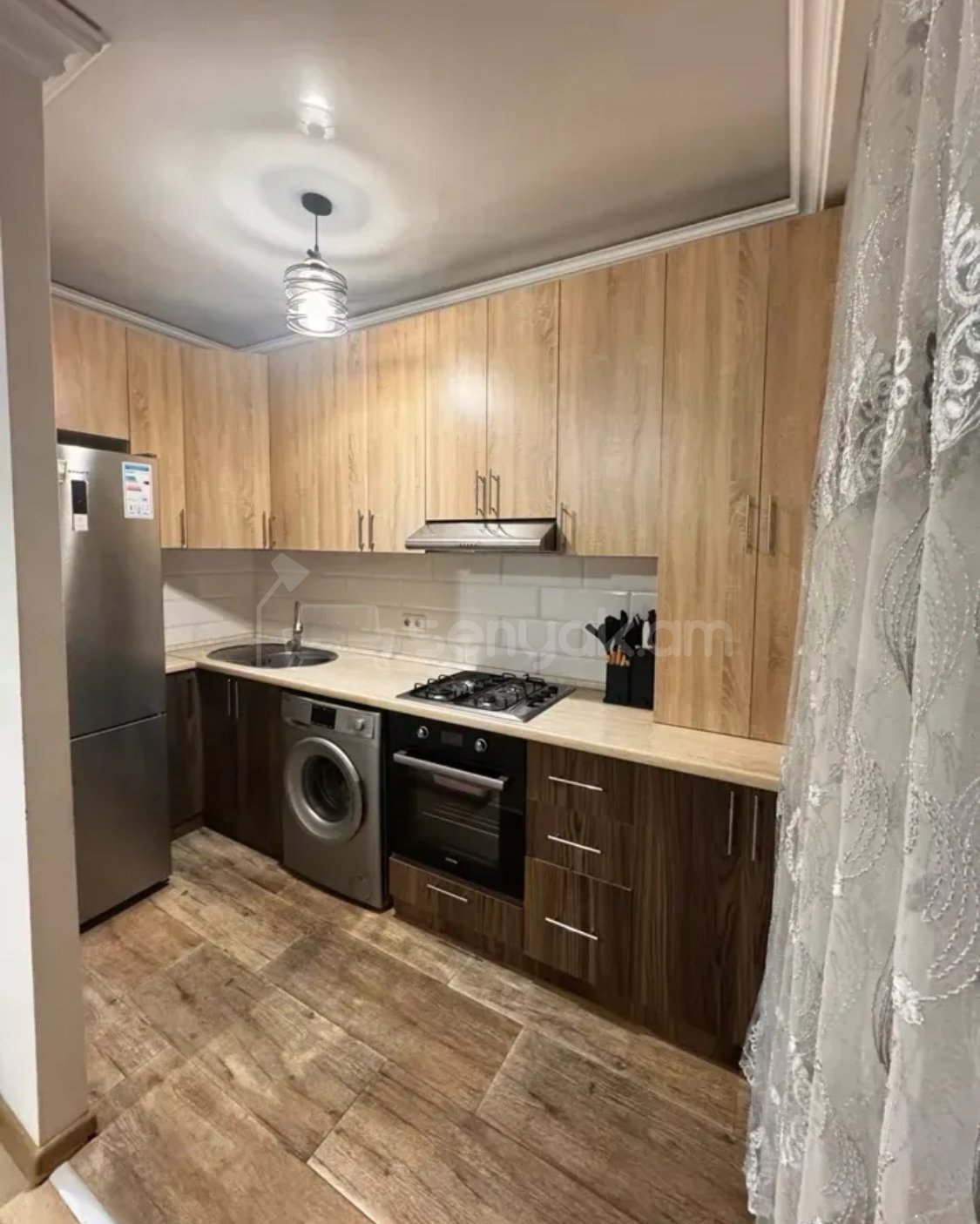 2 Սենյականոց Բնակարան, 48քմ, 8/9 հարկ, Կապիտալ Վերանորոգված, Կահավորված