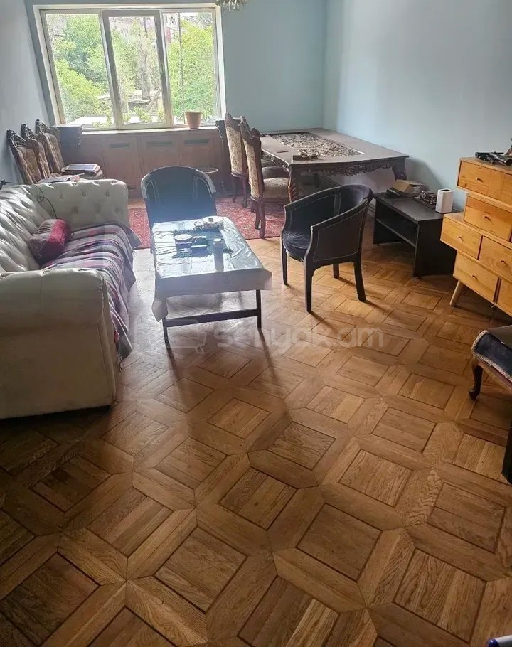 3 Սենյականոց Բնակարան Քարե Շենքում, 83քմ, 3/6 հարկ, Պետական Վիճակում