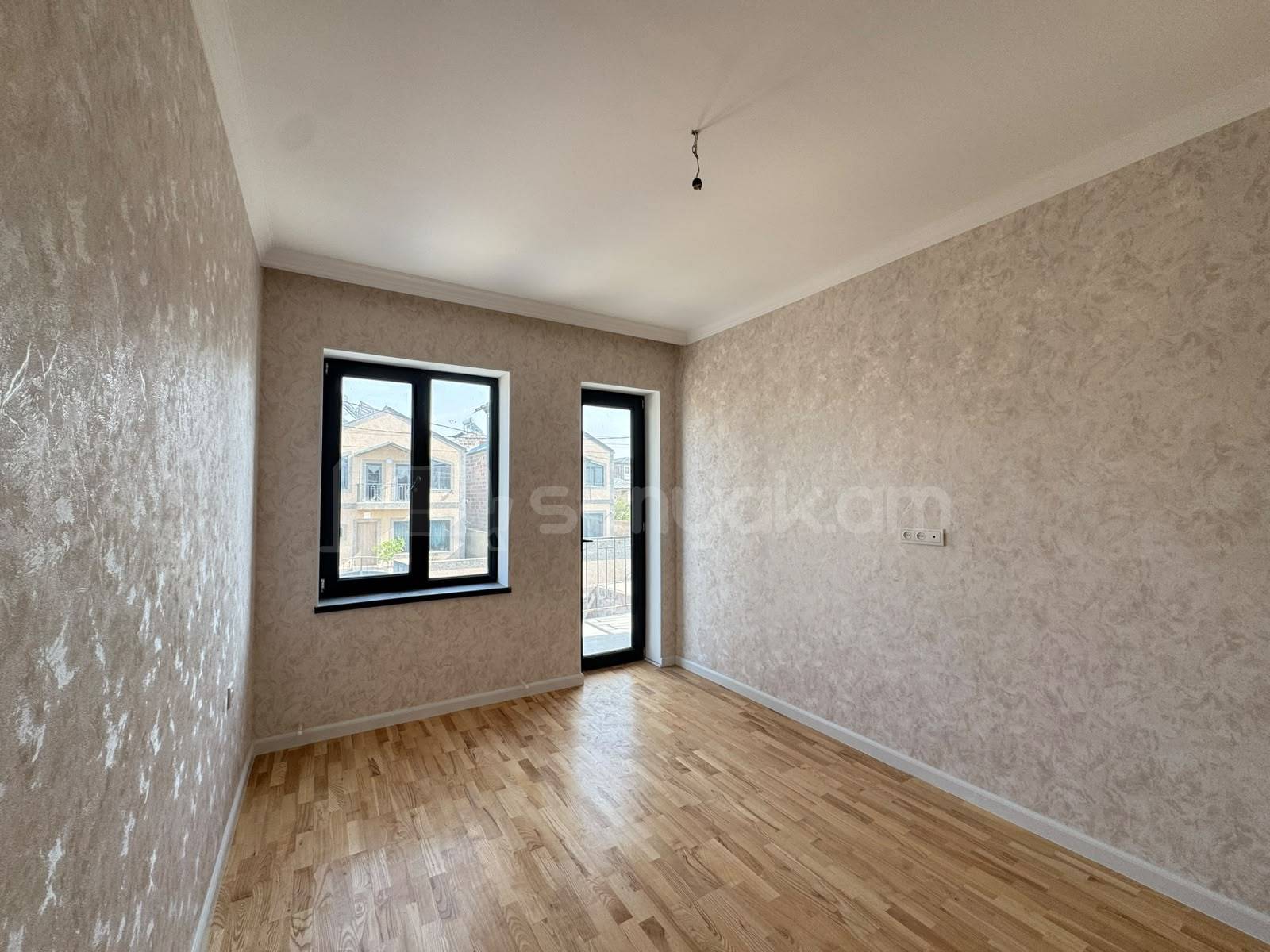 4 Սենյականոց Սեփական Տուն, 116քմ, Կապիտալ Վերանորոգված, Ավտոտնակով