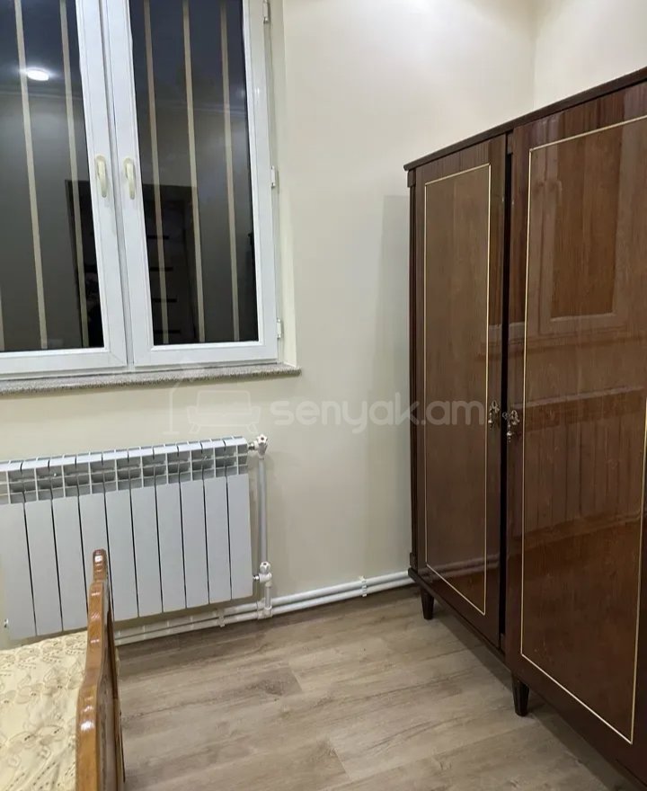 2 Սենյականոց Բնակարան Քարե Շենքում, 56քմ, 1/1 հարկ, Կապիտալ Վերանորոգված, Կահավորված