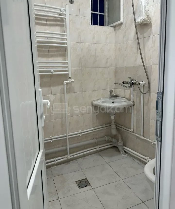 2 Սենյականոց Բնակարան Քարե Շենքում, 56քմ, 1/1 հարկ, Կապիտալ Վերանորոգված, Կահավորված