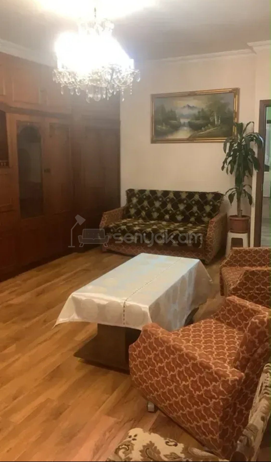 2 Սենյականոց Բնակարան Քարե Շենքում, 70քմ, 1/5 հարկ, Նորմալ Վիճակում, Կահավորված