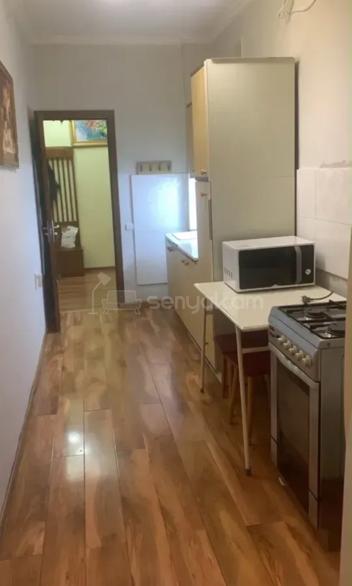 2 Սենյականոց Բնակարան Քարե Շենքում, 70քմ, 1/5 հարկ, Նորմալ Վիճակում, Կահավորված