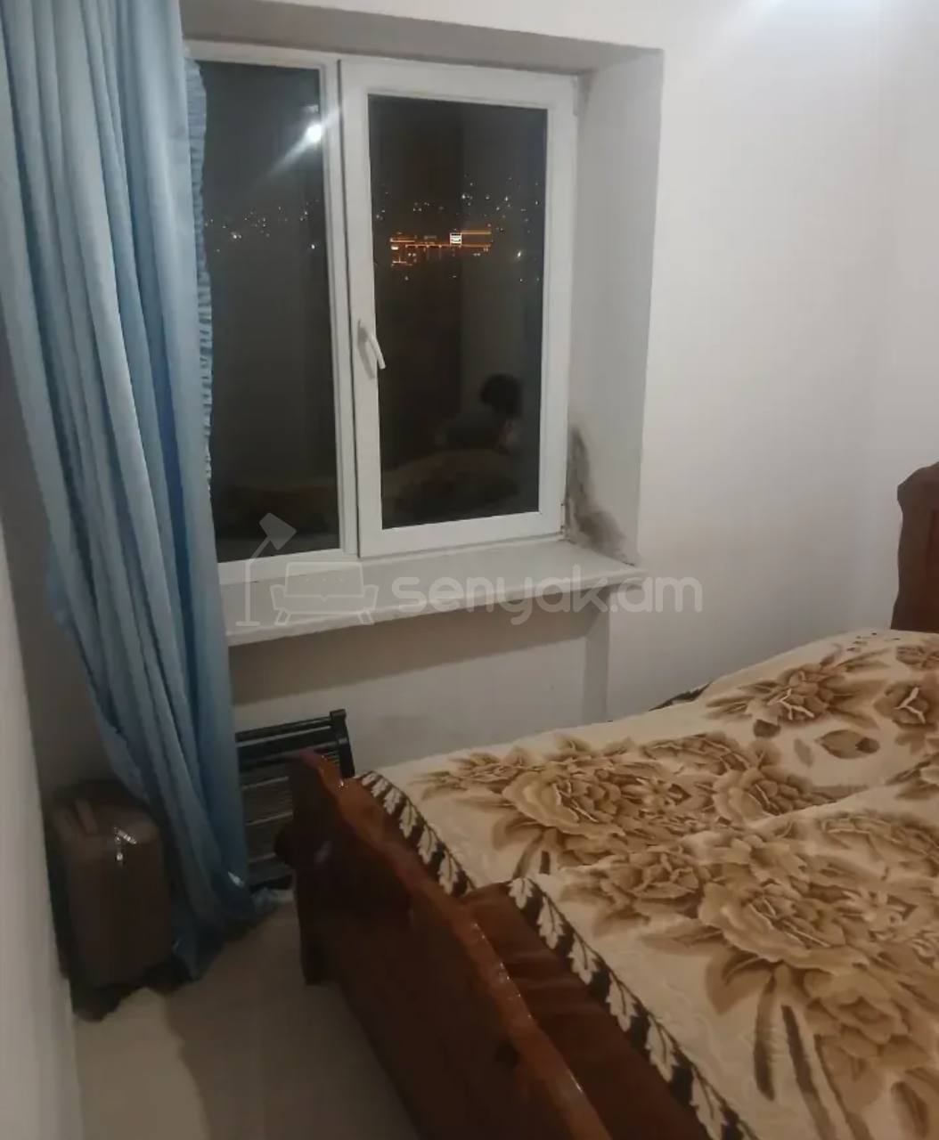 1 Սենյականոց Բնակարան Քարե Շենքում, 30քմ, 4/5 հարկ, Կոսմետիկ Վերանորոգված, Կահավորված
