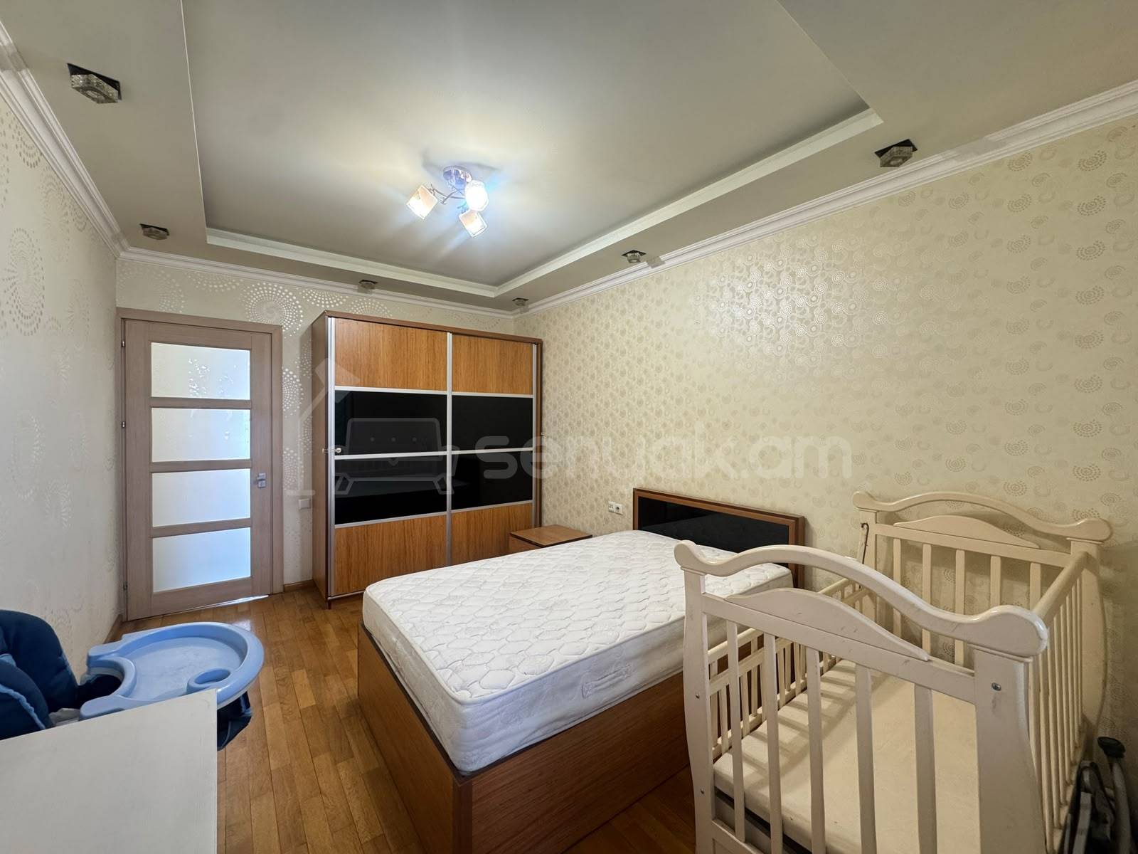 3 Սենյականոց Բնակարան, 100քմ, 3/8 հարկ, Կապիտալ Վերանորոգված, Կահավորված, Արևկող