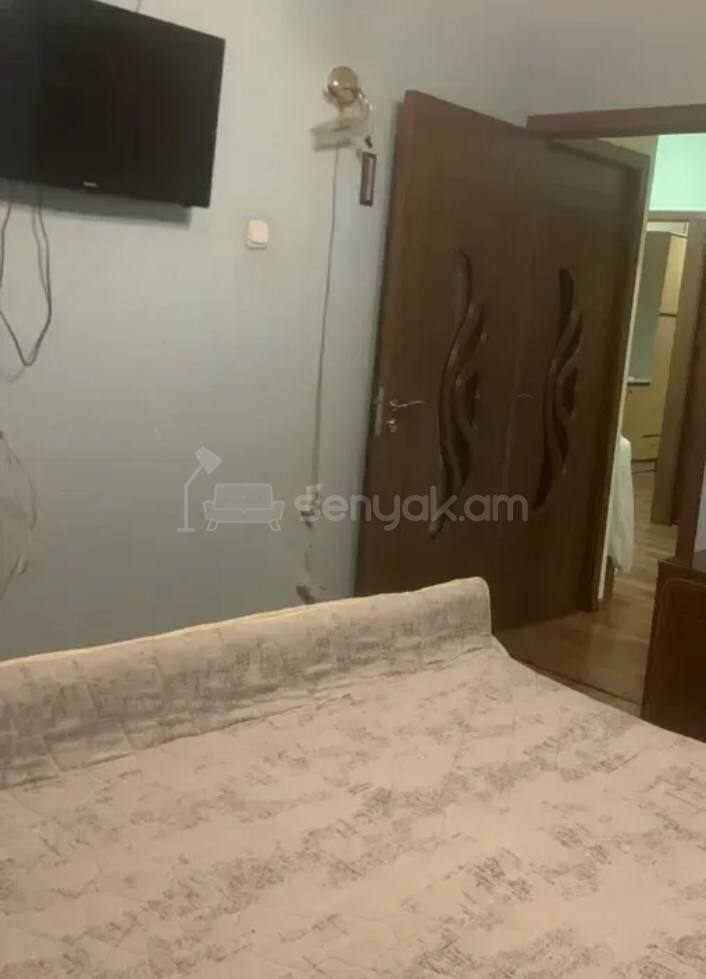 2 Սենյականոց Բնակարան Քարե Շենքում, 70քմ, 1/5 հարկ, Կոսմետիկ Վերանորոգված, Կահավորված