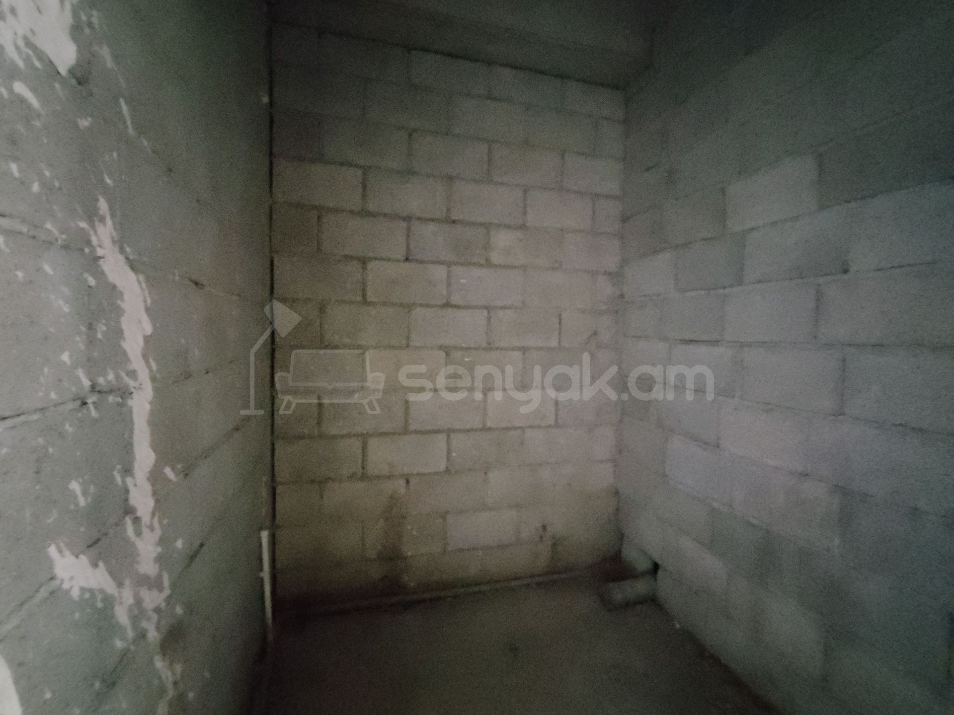 4 Սենյականոց Բնակարան Նորակառույցում, 125քմ, 4/19 հարկ, Զրոյական Վիճակում