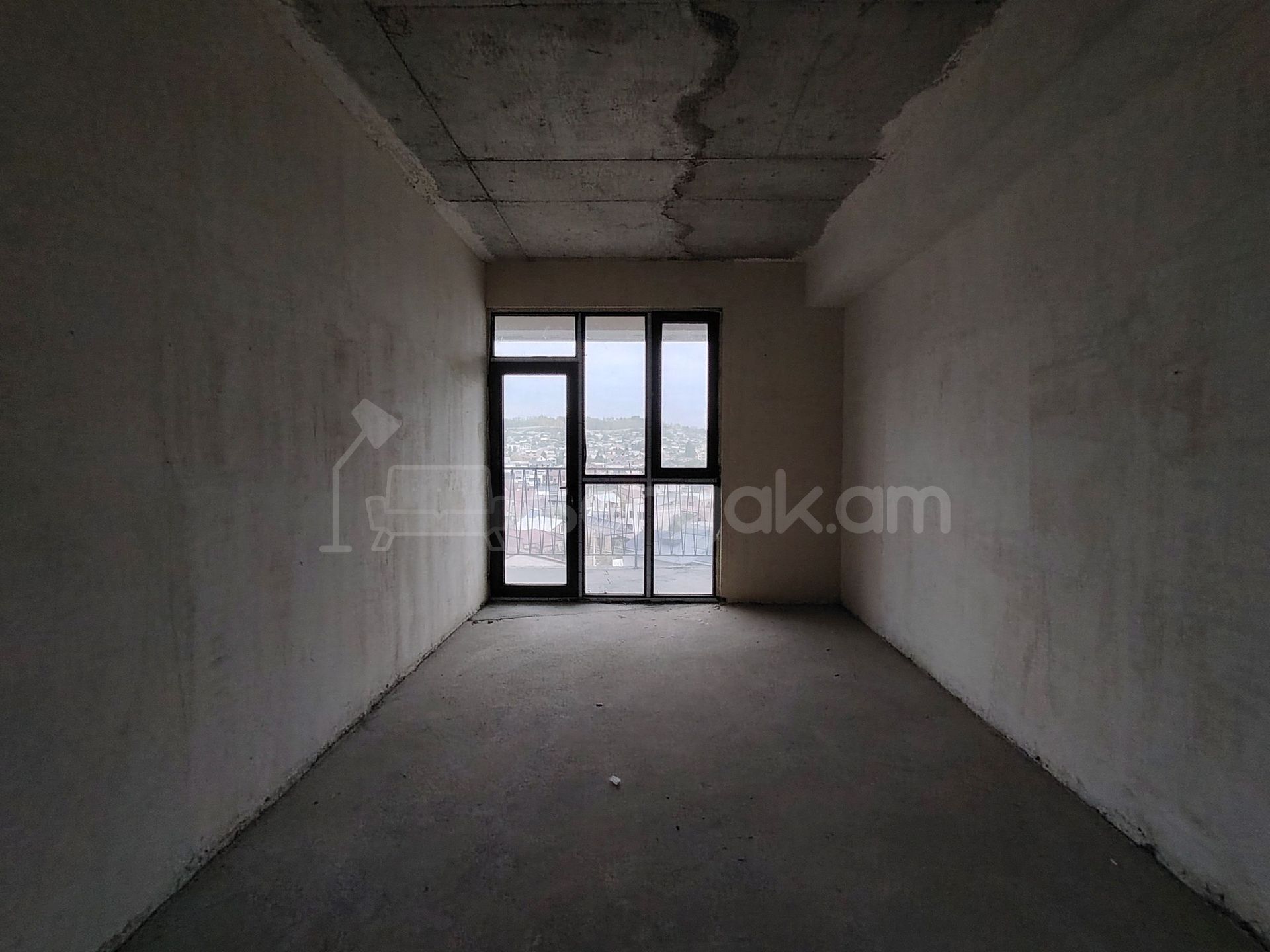 4 Սենյականոց Բնակարան Նորակառույցում, 125քմ, 4/19 հարկ, Զրոյական Վիճակում