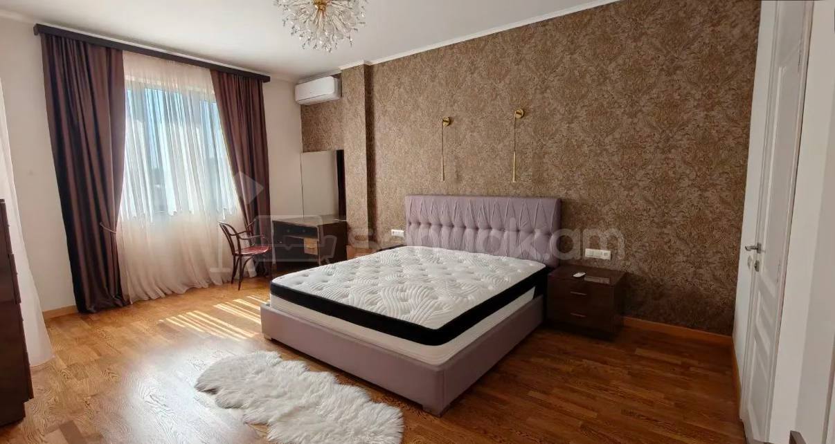 6 Սենյականոց Շքեղ Առանձնատուն, 200քմ, Ավտոտնակով