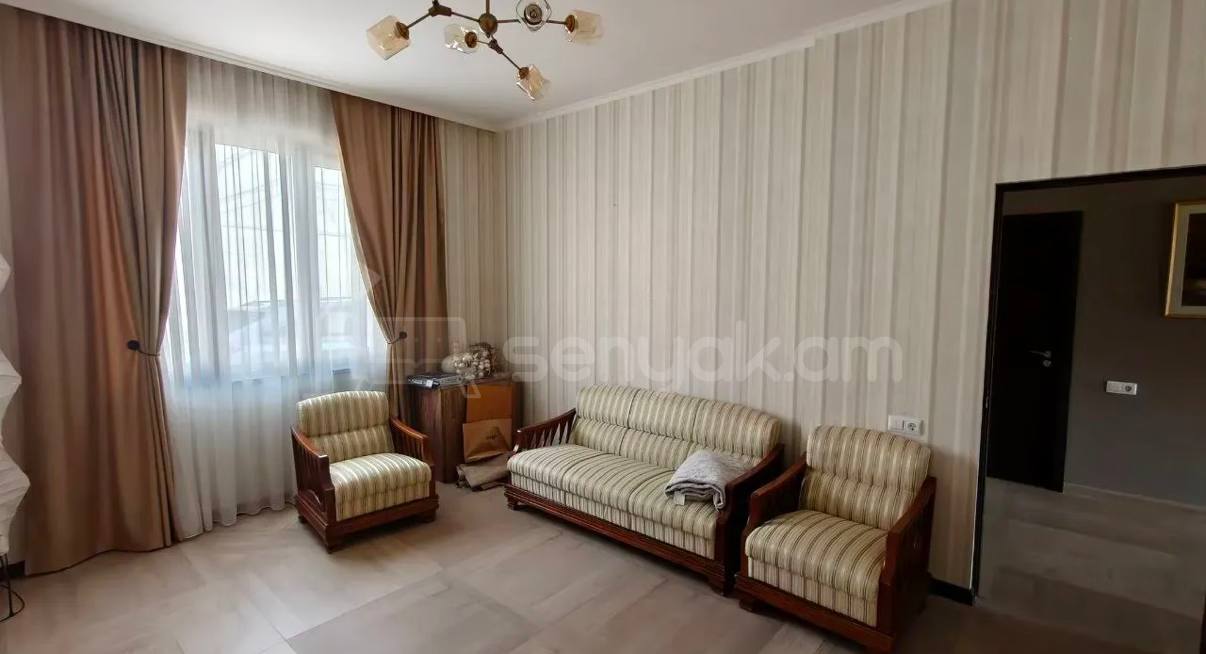 6 Սենյականոց Շքեղ Առանձնատուն, 200քմ, Ավտոտնակով