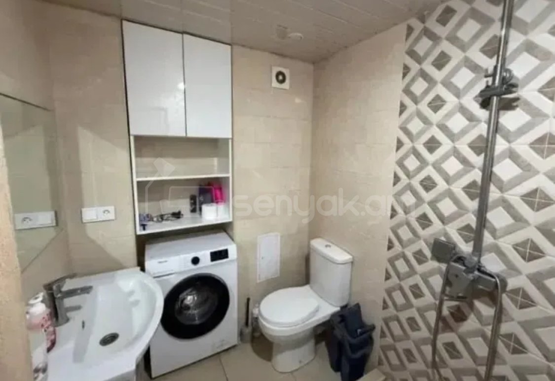 2 Սենյականոց Բնակարան, 50քմ, 3/9 հարկ, Կապիտալ Վերանորոգված, Կահավորված