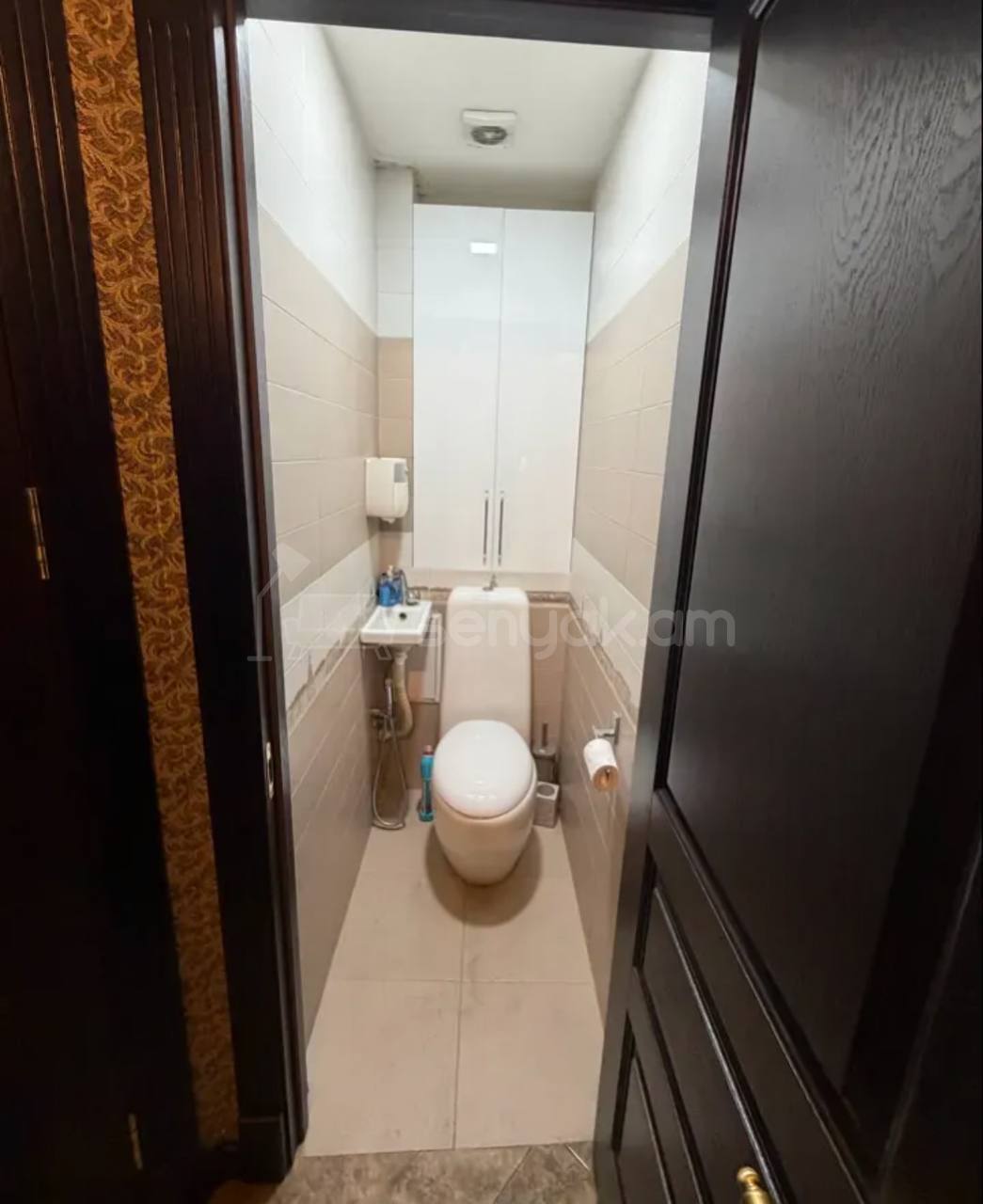 3 Սենյականոց Բնակարան Քարե Շենքում, 105քմ, 3/4 հարկ, Կապիտալ Վերանորոգված, Կահավորված