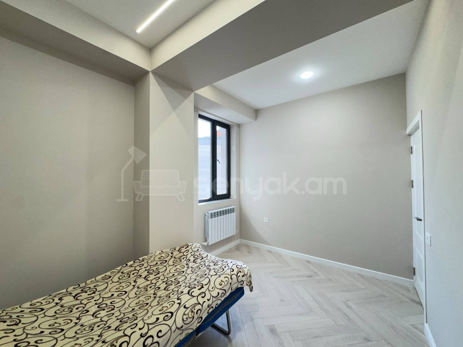 4 Սենյականոց Բնակարան Նորակառույցում, 125քմ, 3/8 հարկ, Դիզայներական Վերանորոգված