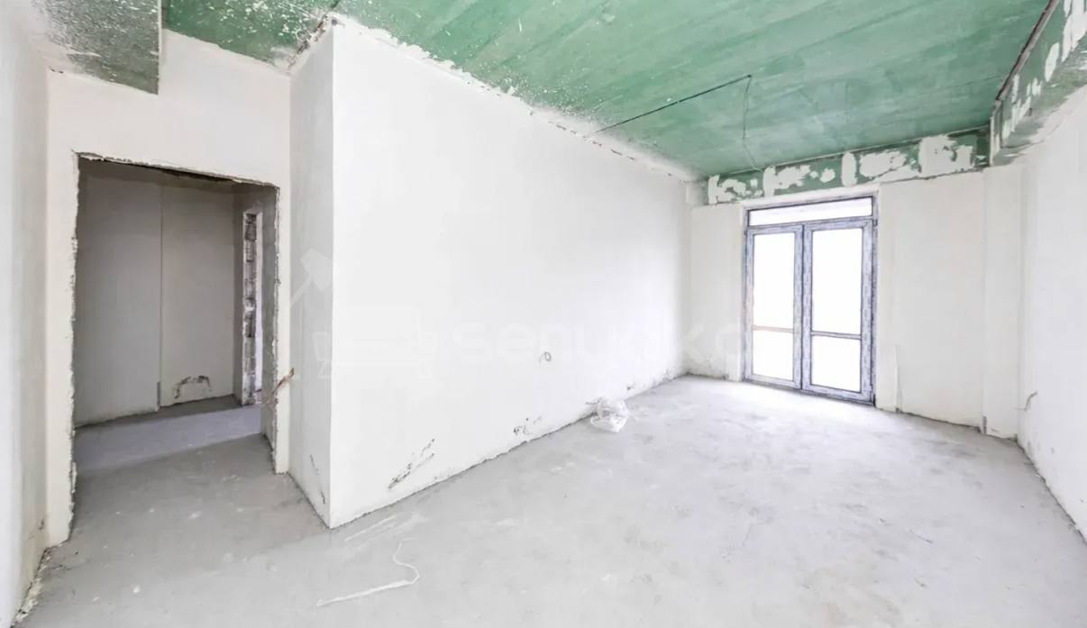 3 Սենյականոց Բնակարան, 96քմ, 2/18 հարկ, Զրոյական Վիճակում