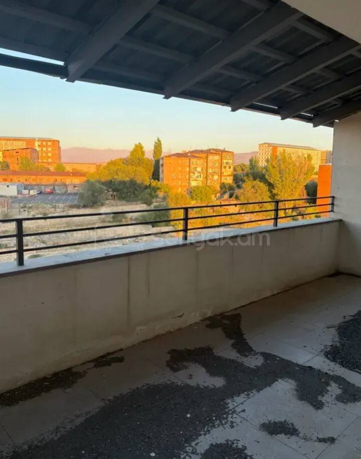 3 Սենյականոց Բնակարան Նորակառույցում, 120քմ, 13/14 հարկ, Զրոյական Վիճակում