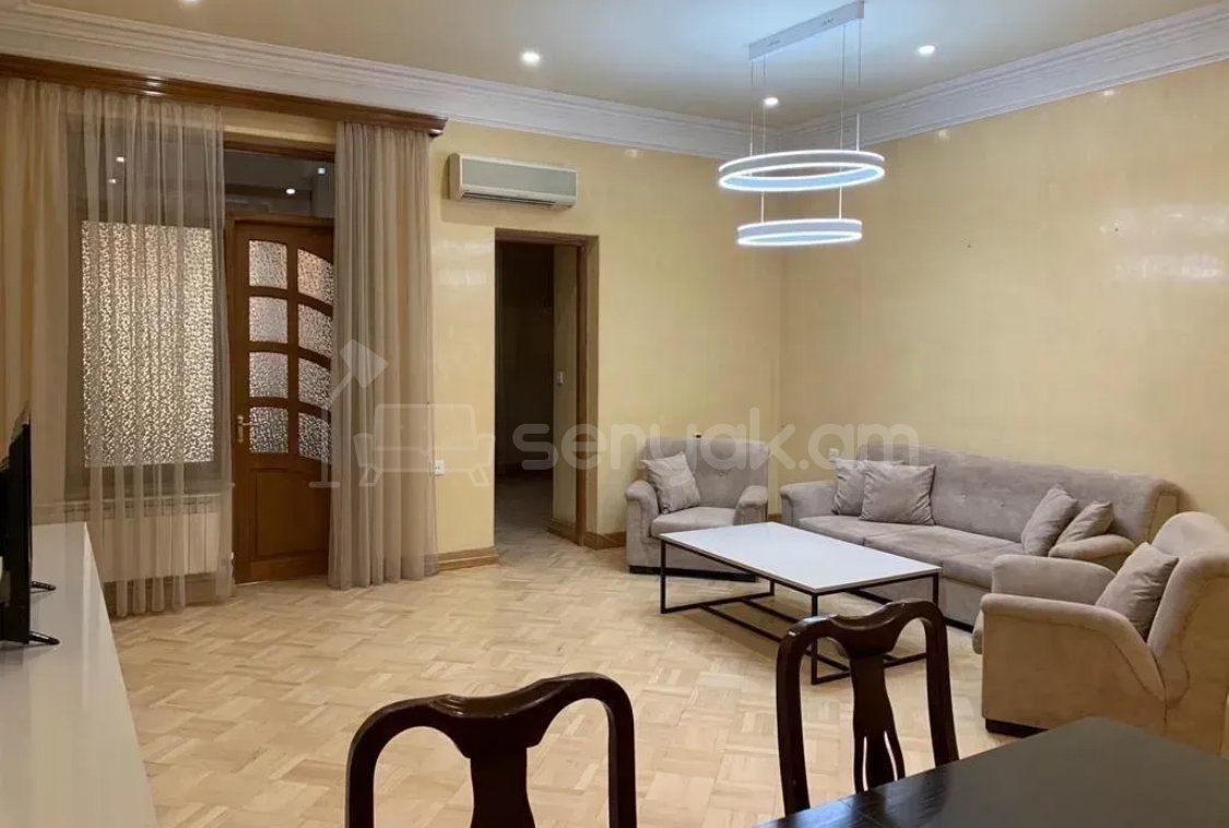 3 Սենյականոց Բնակարան Քարե Շենքում, 64քմ, 3/4 հարկ, Կապիտալ Վերանորոգված, Կահավորված