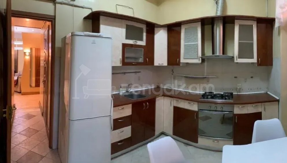 3 Սենյականոց Բնակարան Քարե Շենքում, 64քմ, 3/4 հարկ, Կապիտալ Վերանորոգված, Կահավորված