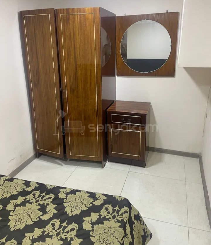 1 Սենյականոց Բնակարան Քարե Շենքում, 46քմ, 1/1 հարկ, Նորմալ Վիճակում, Կահավորված