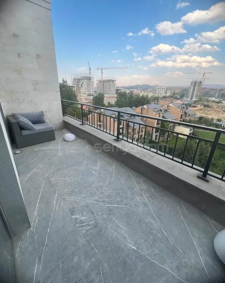 3 Սենյականոց Բնակարան Նորակառույցում, 216քմ, 9/9 հարկ, Կապիտալ Վերանորոգված