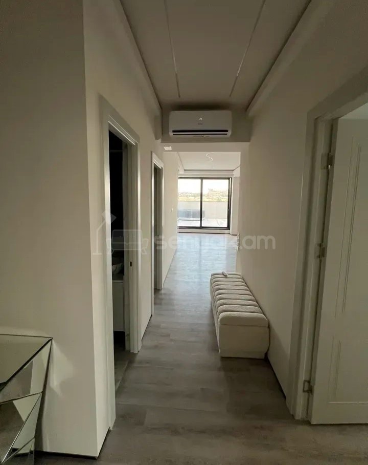 3 Սենյականոց Բնակարան Նորակառույցում, 216քմ, 9/9 հարկ, Կապիտալ Վերանորոգված